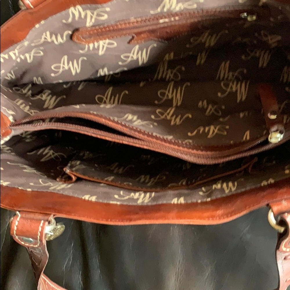 Western handbag with silver accents - Picture 2 of 3